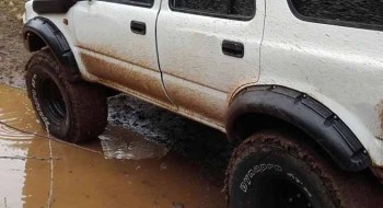 Aletines Snake Parts 7cm tipo bushwacker para Toyota 4Runner